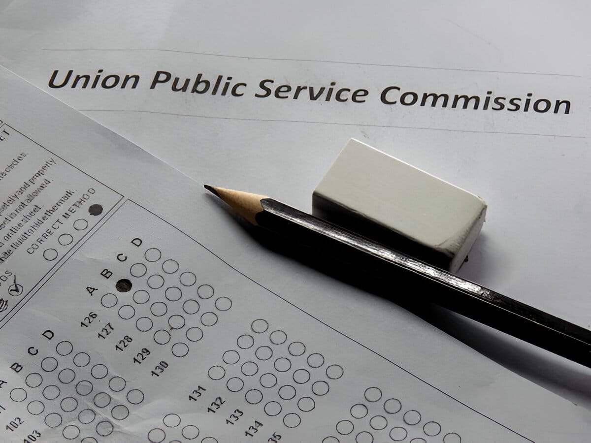 MCQ elimination techniques for competitive exams to improve accuracy and score better